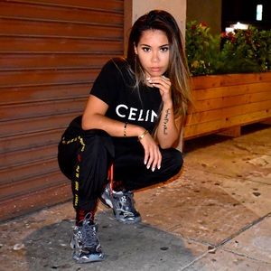 Meet your Posher, Nichole